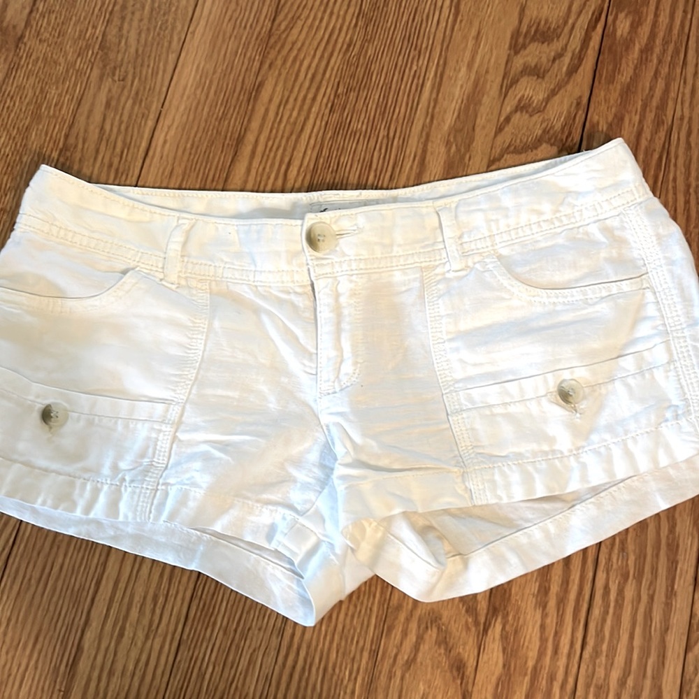 American Eagle Outfitters linen white shorts